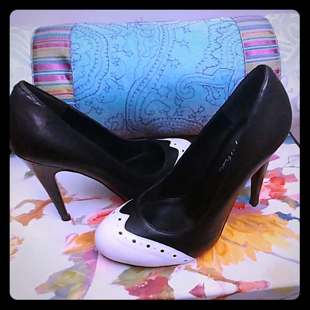 MARC FISHER PUMPS